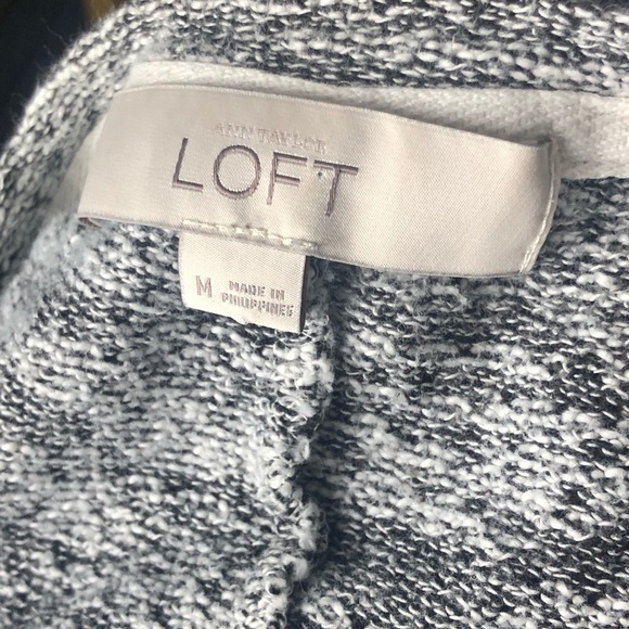 Loft Heather Grey 3/4 length sweater - Picture 4 of 4